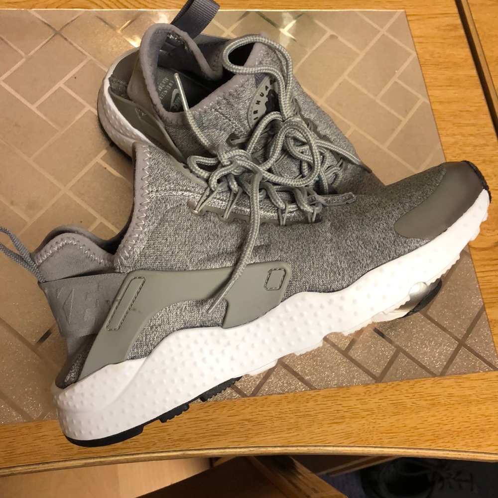 Nike Rhuarache’s grey. BRAND NEW